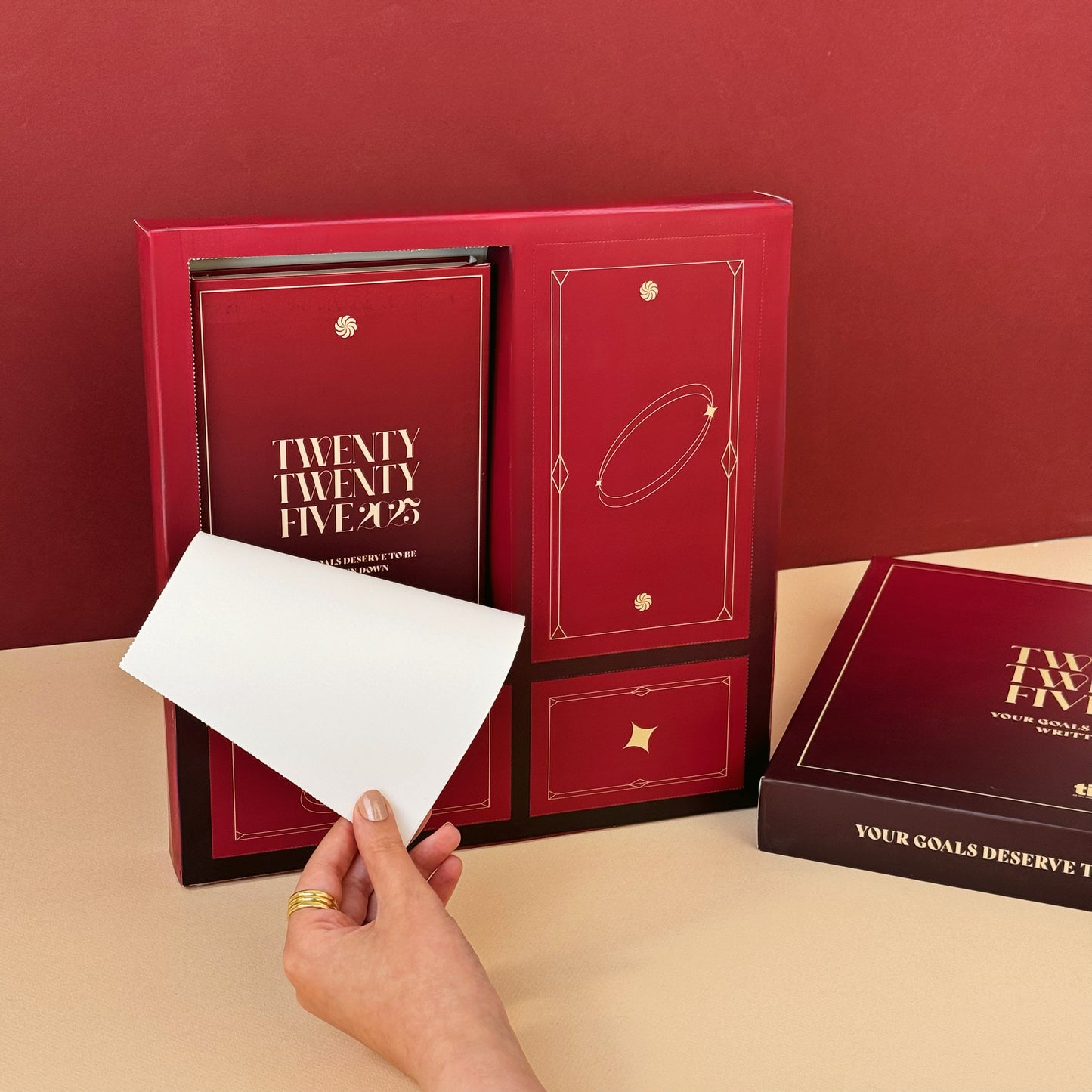 مارون - تقويم مكتبي إنجليزي