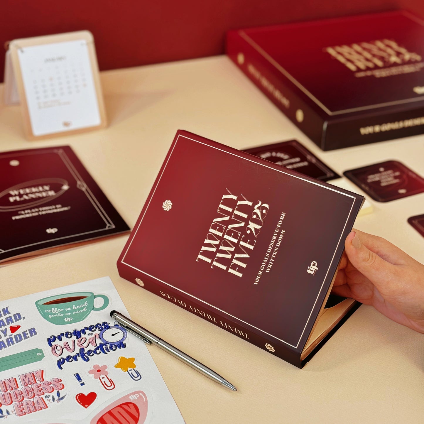 مارون - تقويم مكتبي إنجليزي