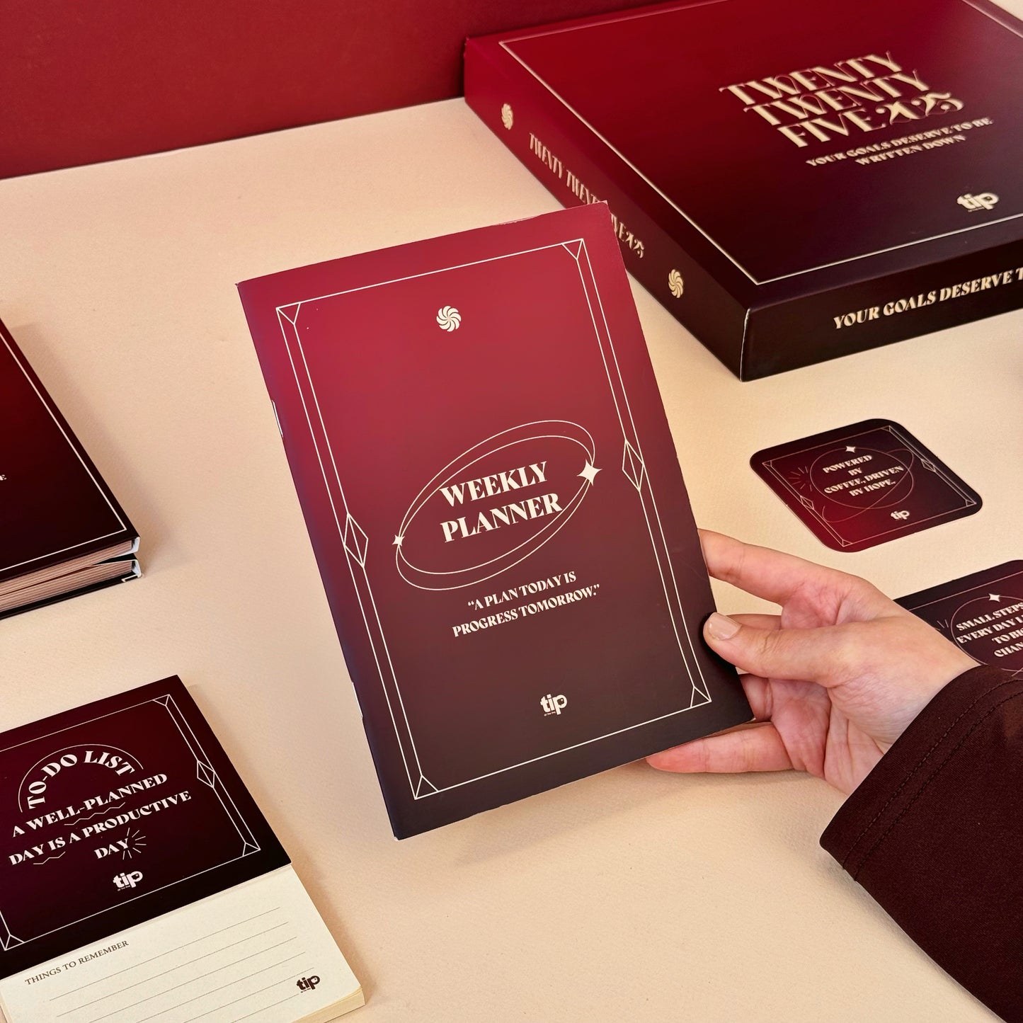 مارون - تقويم مكتبي إنجليزي