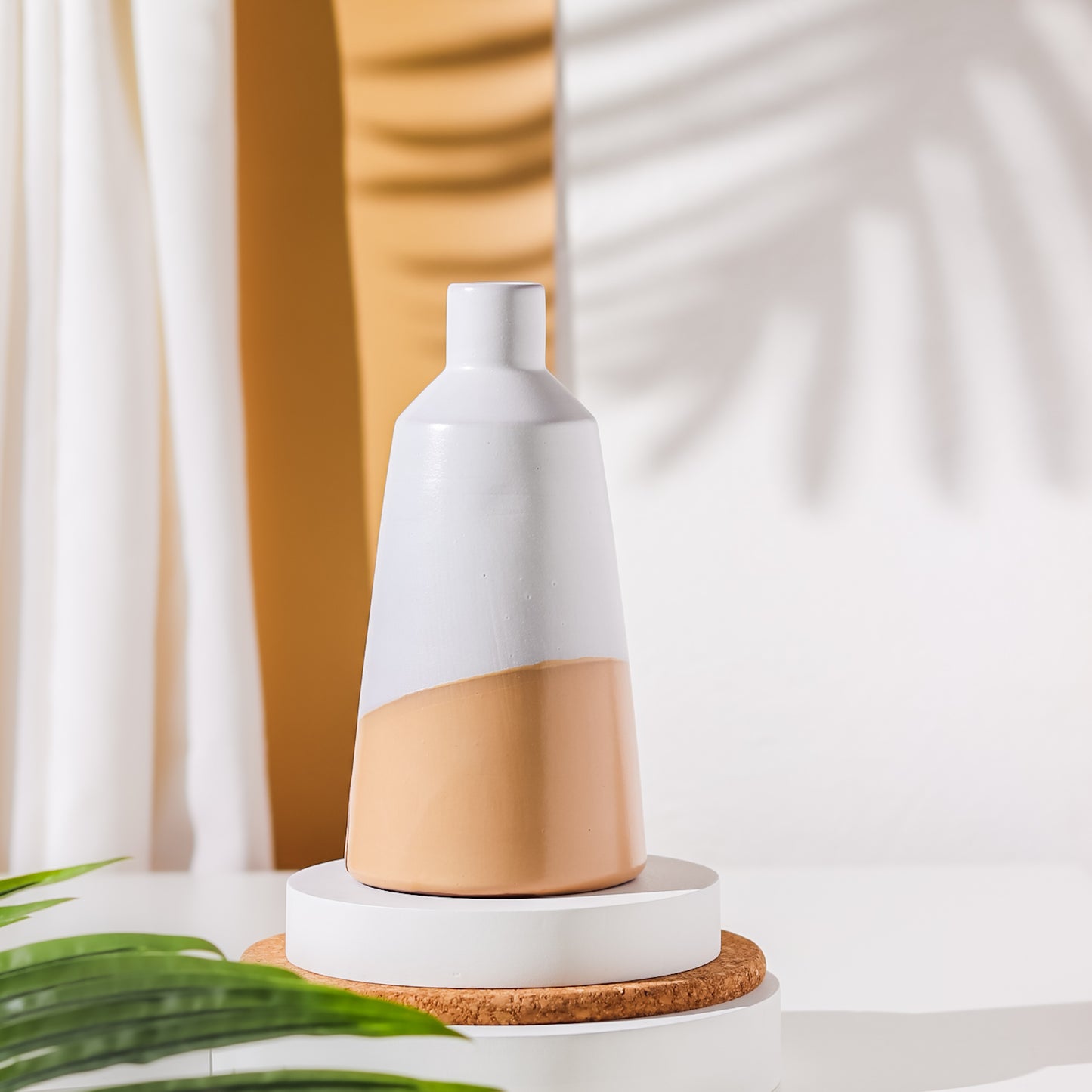 (زجاجة كيرفي) مزهرية فخار