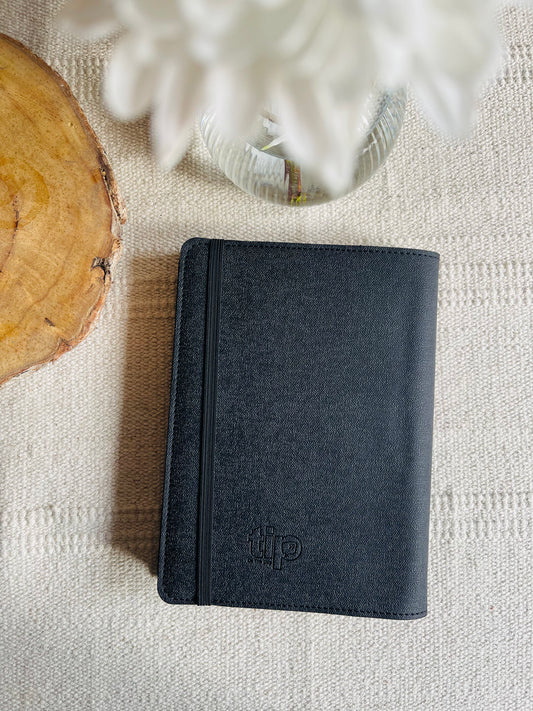 Leather spiral-bound agenda